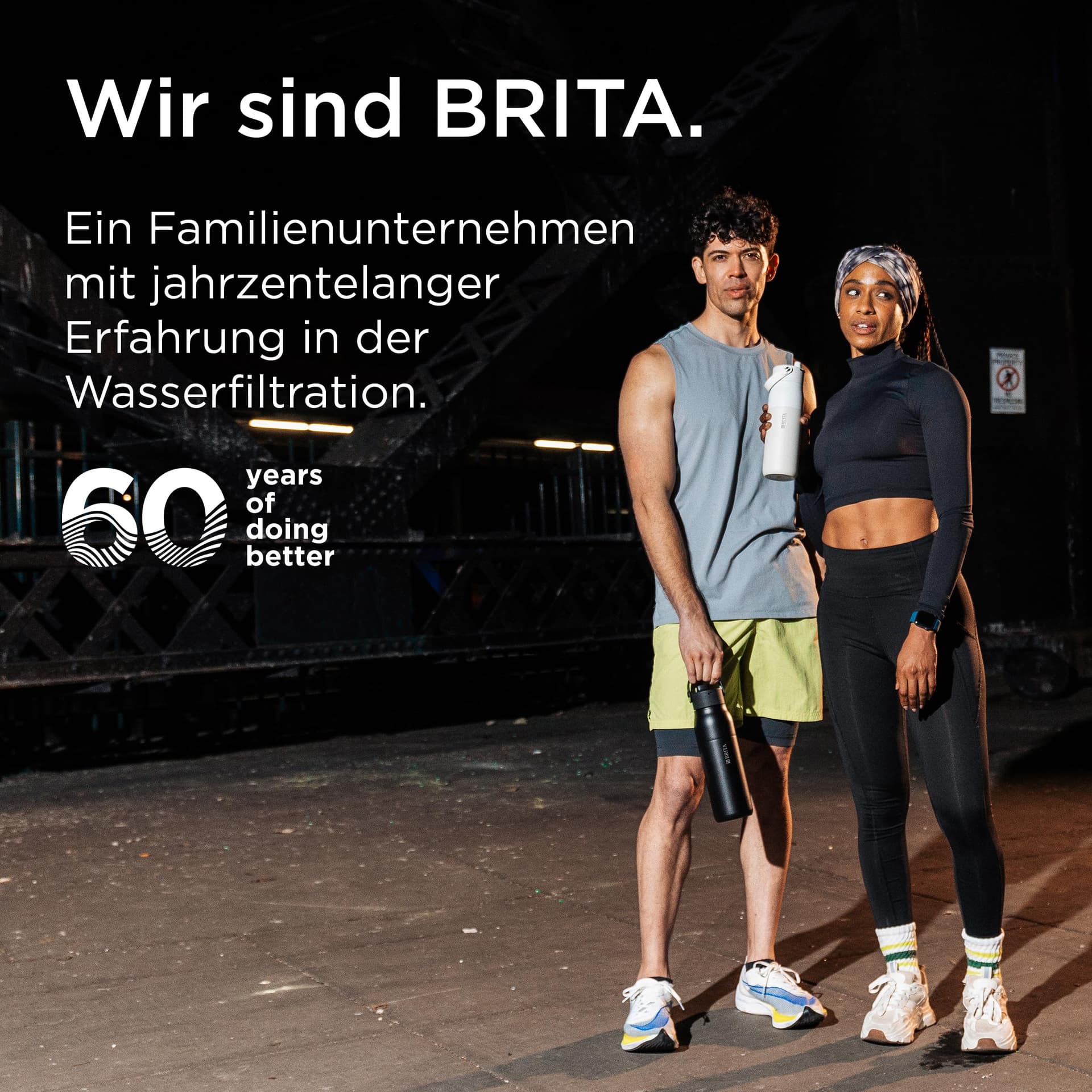 BRITA LARQ Essential Filter Trinkflasche mit Strohhalm beige (1 L – Bild 8